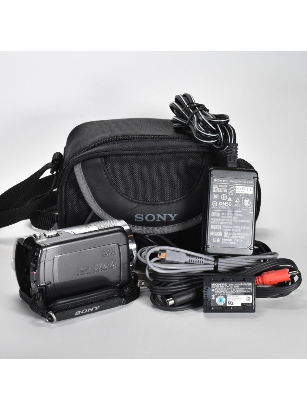 Sony DCR-SR67 Handycam Camcorder 80GB HDD 60x Optical Zoom Pro Tested MINT